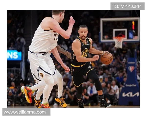 勇士与快船激战12月24日精彩对决回顾与分析